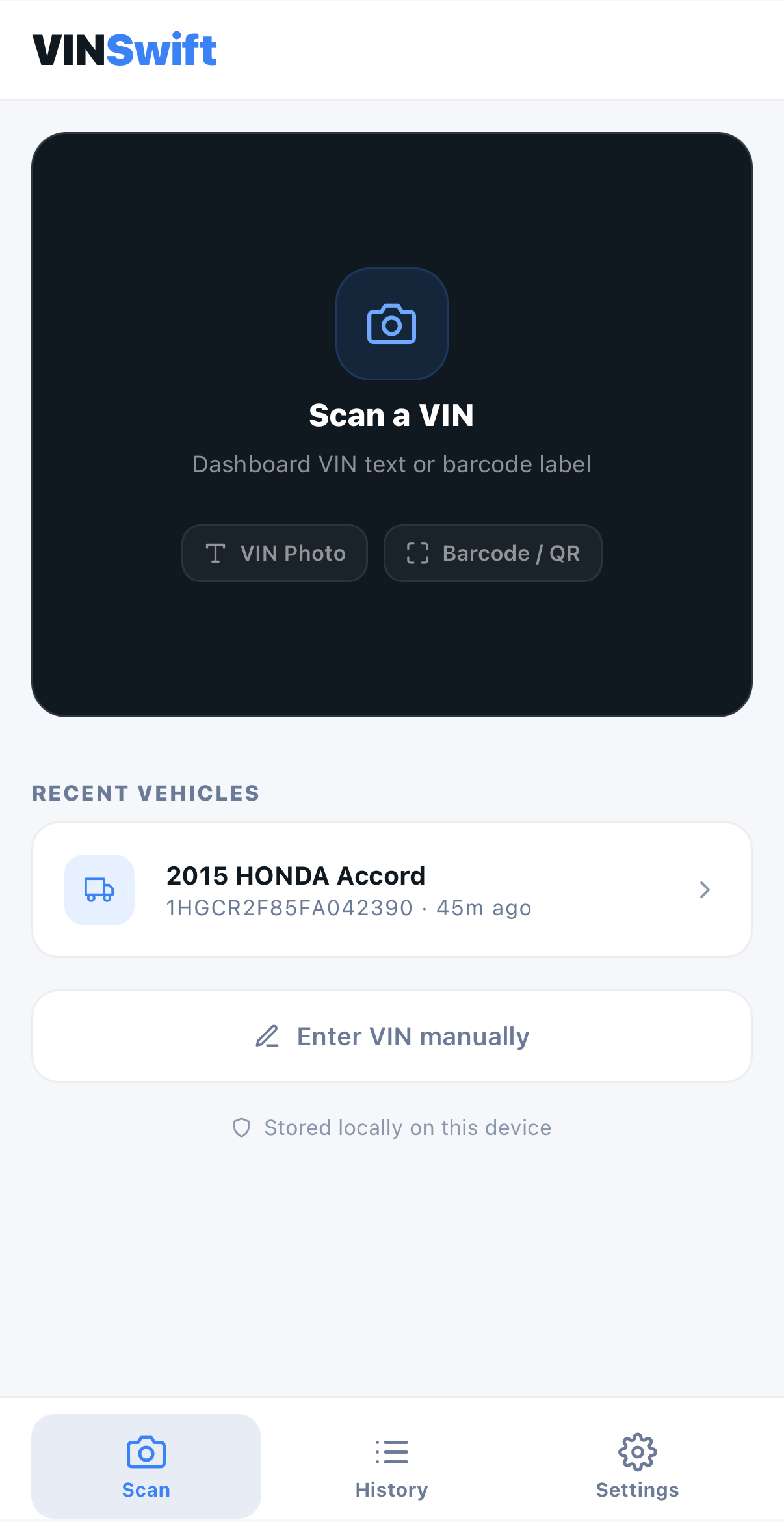 VINSwift scan screen showing VIN photo, barcode, and manual entry options